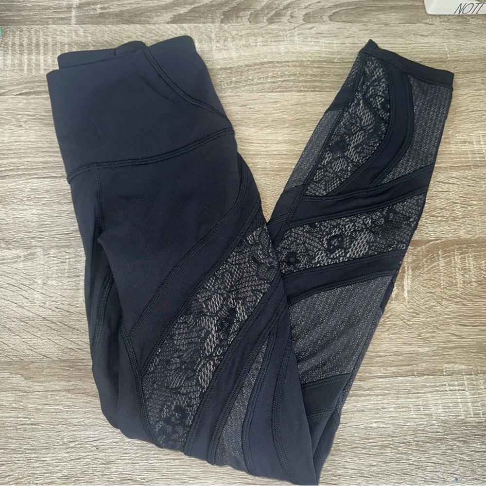 Lululemon Wunder Under Hi-Rise Tight 25" Leggings Black Lace Size 2